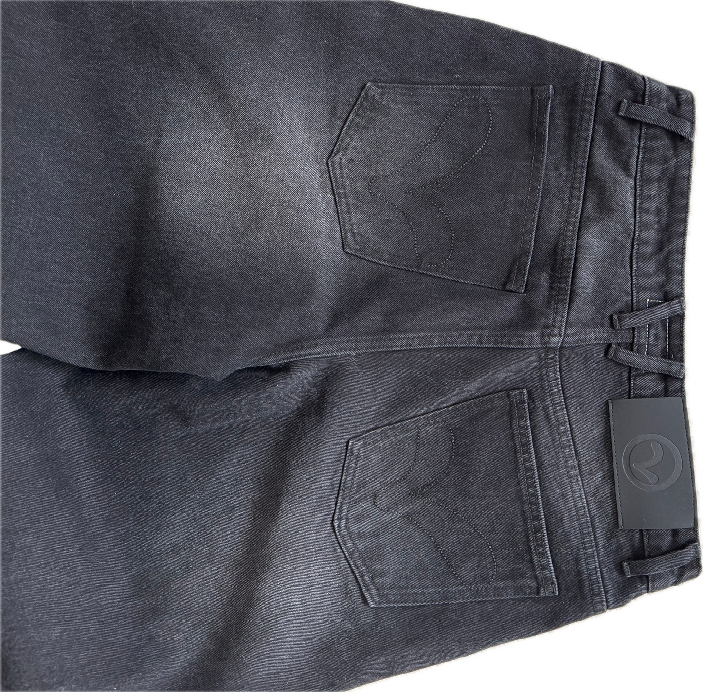 BLACK BAGGY DENIM